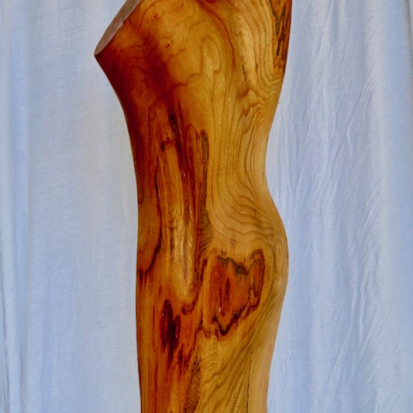 Houten sculptuur Beeld 2
